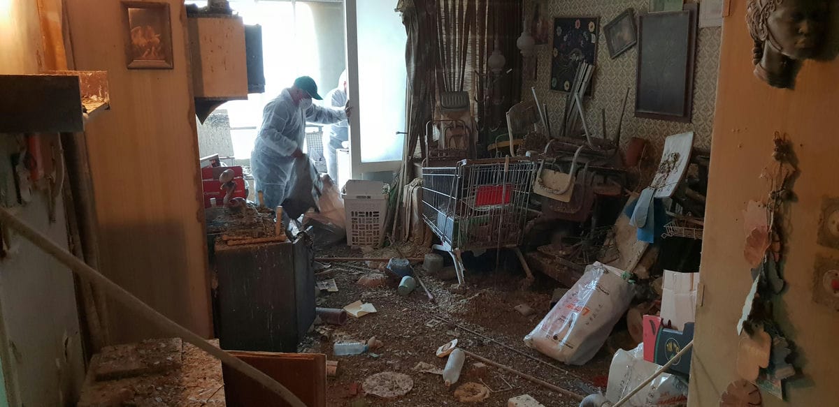 פינוי חפצים עמוסים בזבל דביק וכבד - עשה זאת בעצמך